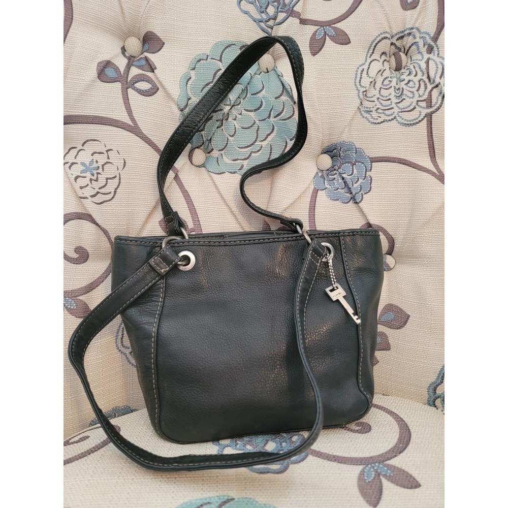 INVENTORY REDUCTION SALE!!!   Fossil leather bucket bag